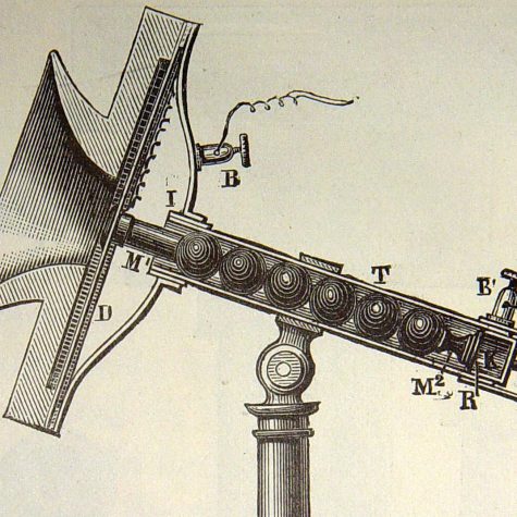 La transición democrática de los comentaristas de brocado y peluquín